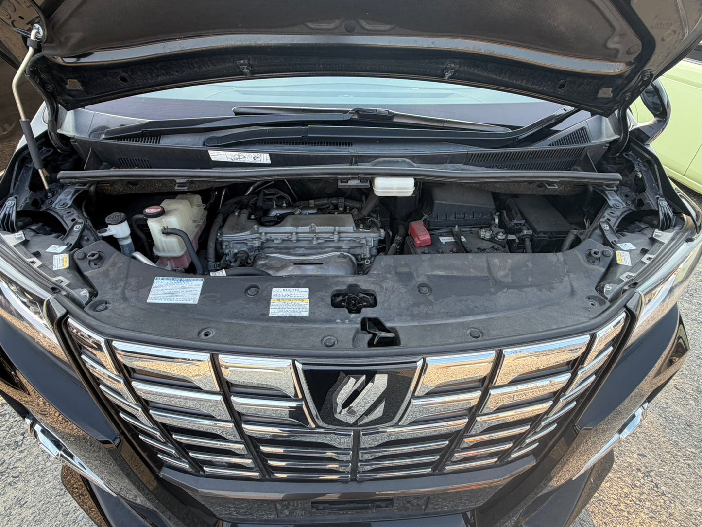 1067 TOYOTA ALPHARD S 2015 Milage: 116,543 Km