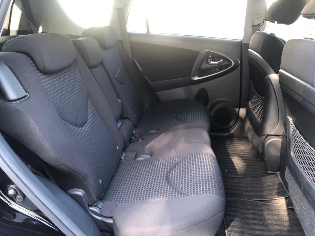 828. Toyota Vanguard 240S 2009