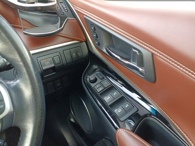745 Toyota Harrier Premium Metal and Leather Package 2018