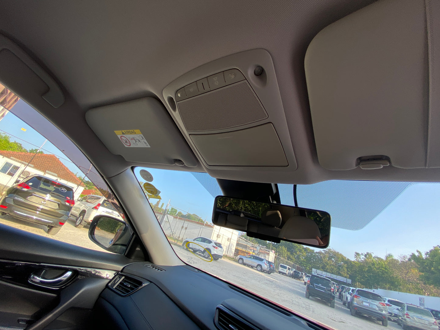 631. Nissan X-Trail Mode Premier i High Contrast Interior 2018