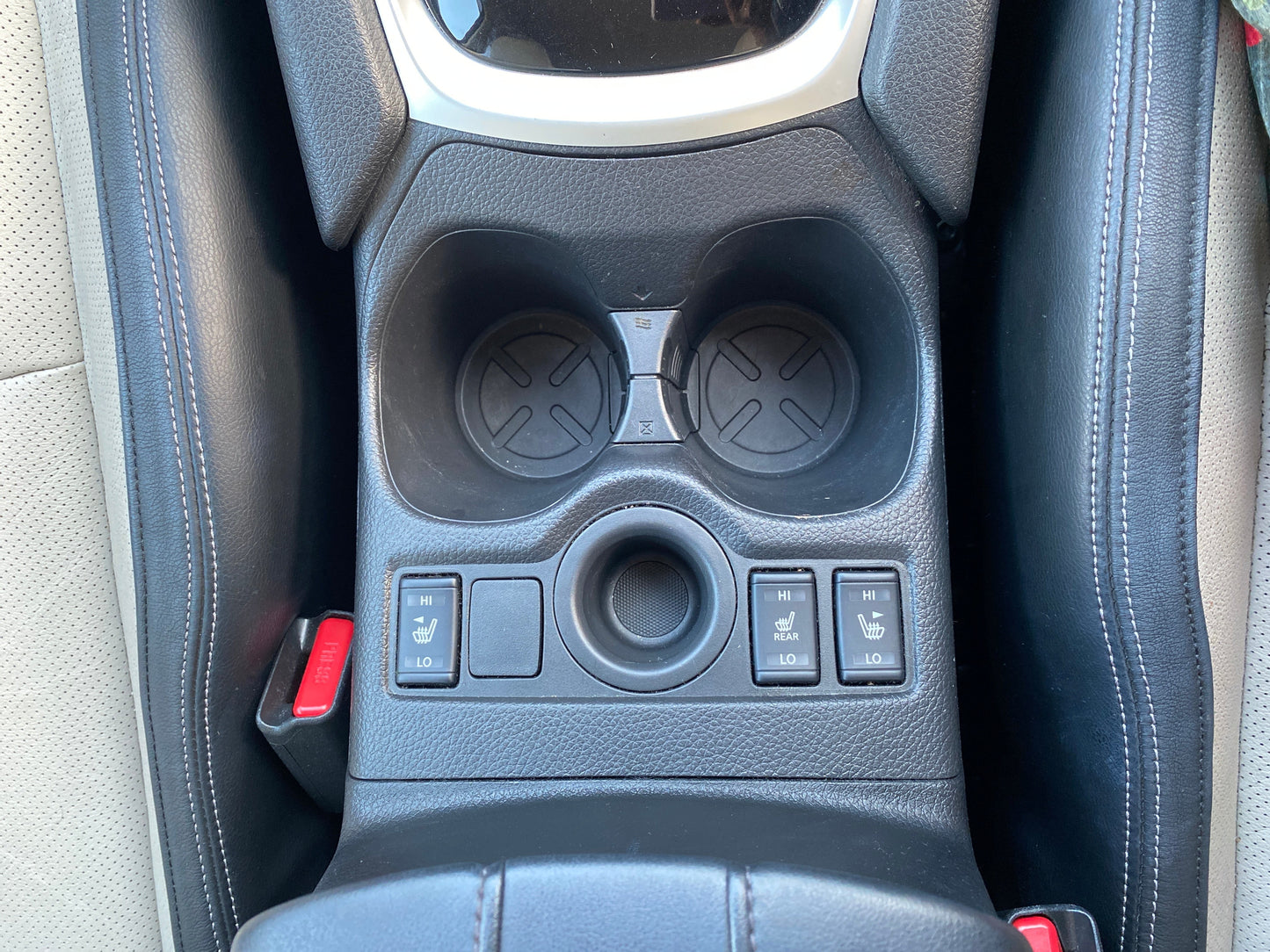 631. Nissan X-Trail Mode Premier i High Contrast Interior 2018