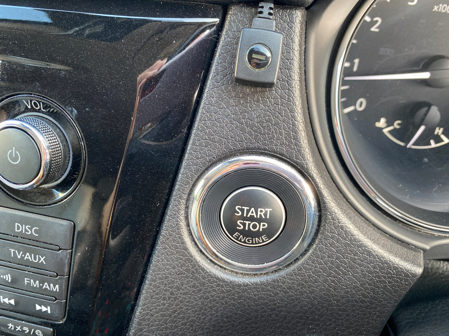 631. Nissan X-Trail Mode Premier i High Contrast Interior 2018