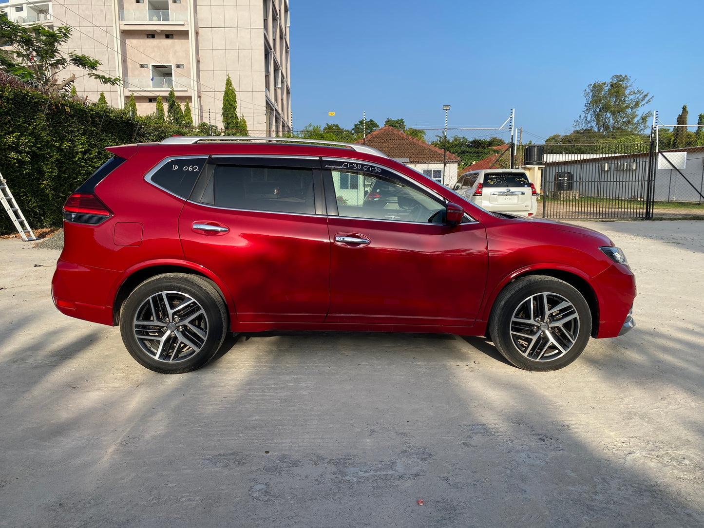 631. Nissan X-Trail Mode Premier i High Contrast Interior 2018