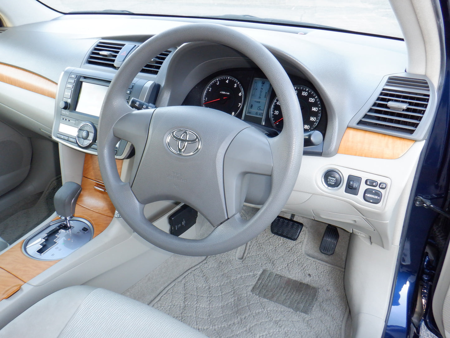 839. TOYOTA	ALLION A15 G PACKAGE 2009 NZT260-3052480