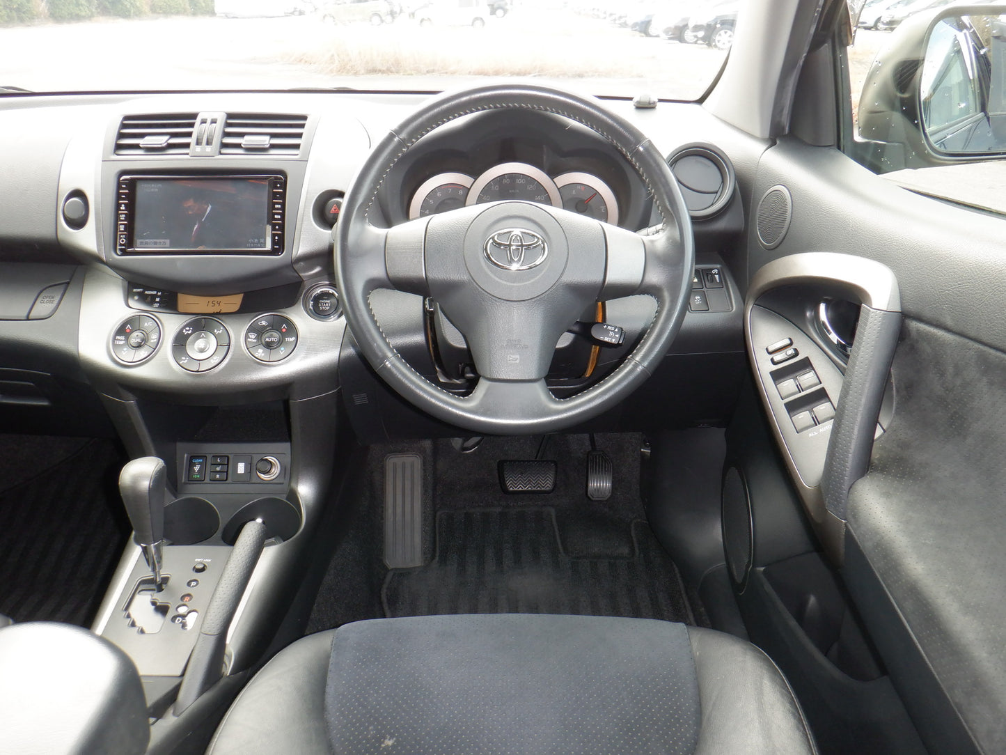 838	TOYOTA	VANGUARD 240S G PACKAGE 2009 / Milage: 23,800 Km