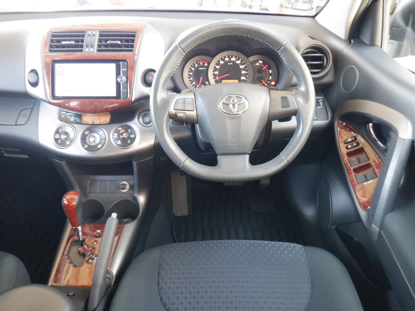 1068 TOYOTA VANGUARD 240S 2012 ACA38-5238077