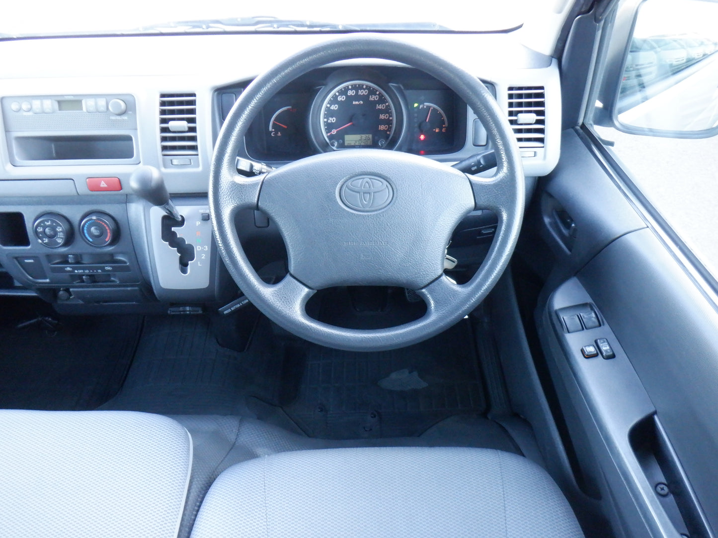 1000 TOYOTA HIACE VAN DX 2007 KDH200-0075901