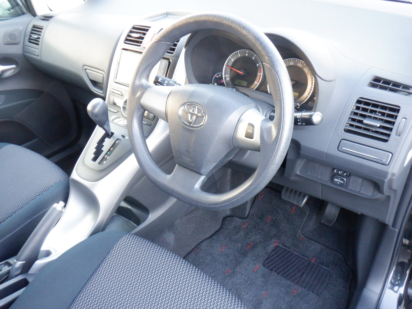 963 TOYOTA AURIS 150X M PACKAGE 2010 NZE151-1093695