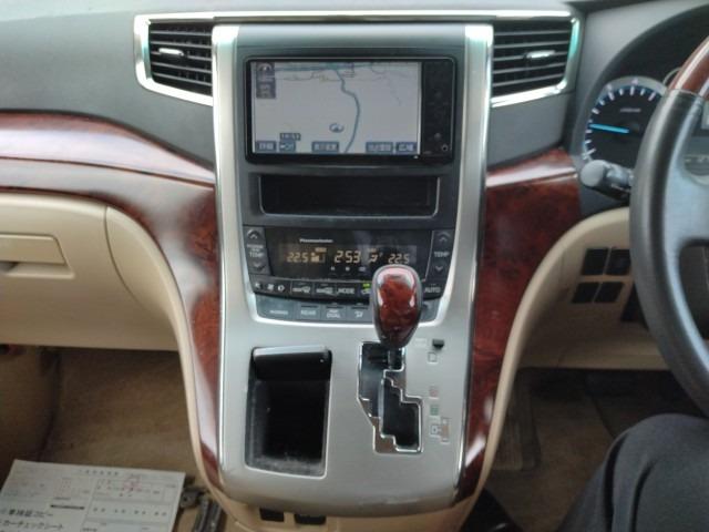 881 TOYOTA ALPHARD 240G 2009 Milage: 127,143 Km