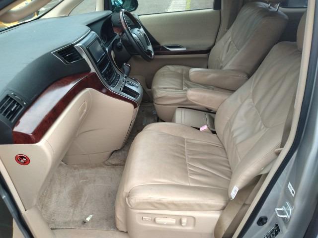 881 TOYOTA ALPHARD 240G 2009 Milage: 127,143 Km