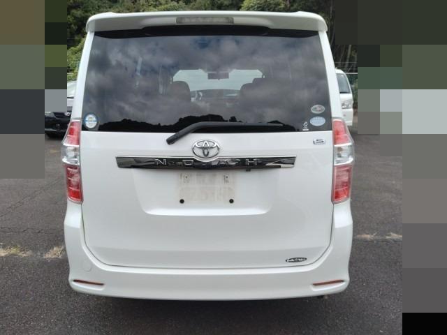 882 TOYOTA NOAH S 2009 / Milage: 241,166 Km