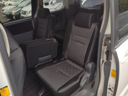 882 TOYOTA NOAH S 2009 / Milage: 241,166 Km