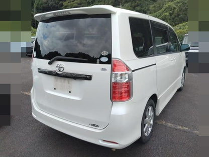 882 TOYOTA NOAH S 2009 / Milage: 241,166 Km