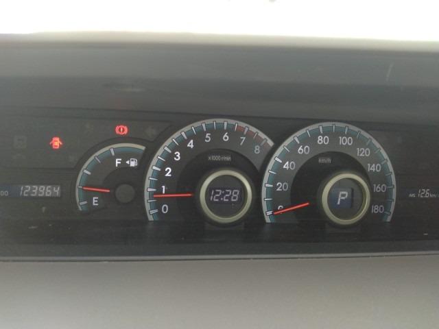 896 TOYOTA NOAH X SMART EDITION 2012 / Milage: 123,964 Km