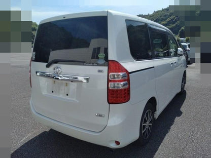 896 TOYOTA NOAH X SMART EDITION 2012 / Milage: 123,964 Km