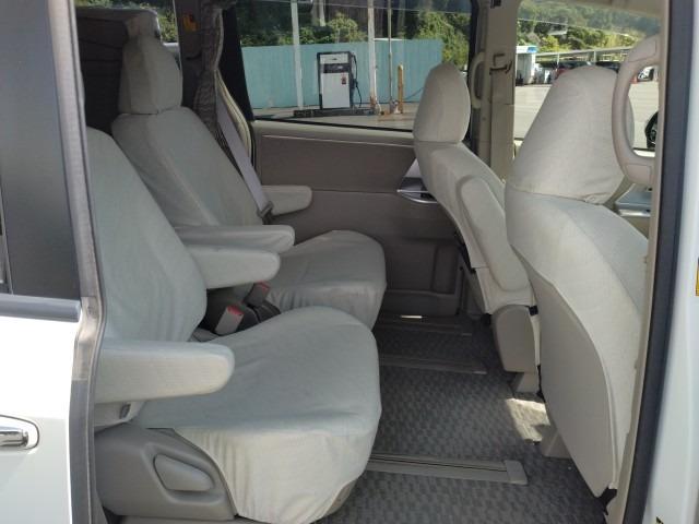 896 TOYOTA NOAH X SMART EDITION 2012 / Milage: 123,964 Km