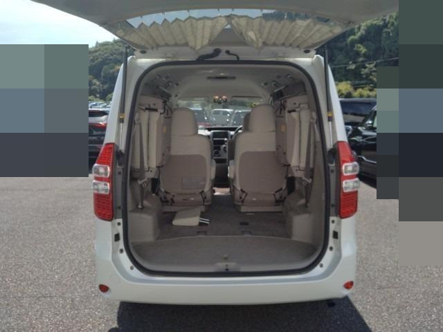 896 TOYOTA NOAH X SMART EDITION 2012 / Milage: 123,964 Km