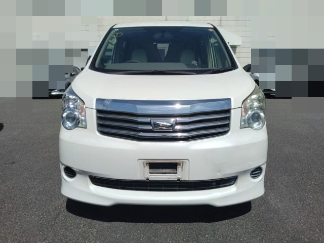 896 TOYOTA NOAH X SMART EDITION 2012 / Milage: 123,964 Km
