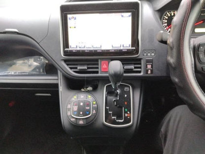 907 TOYOTA NOAH X DELIGHT PLUS 2016 / Milage: 125,910 Km
