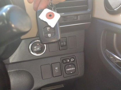 932 TOYOTA RACTIS G 2014 / Mileage 92535Km DIRECT SHIPMENT FROM TOYOTA DEALER IN JAPAN