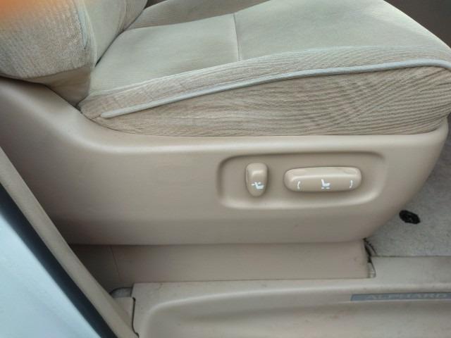 926 TOYOTA ALPHARD 240G 2012 / Mileage 143311km DIRECT SHIPMENT FROM TOYOTA DEALER IN JAPAN