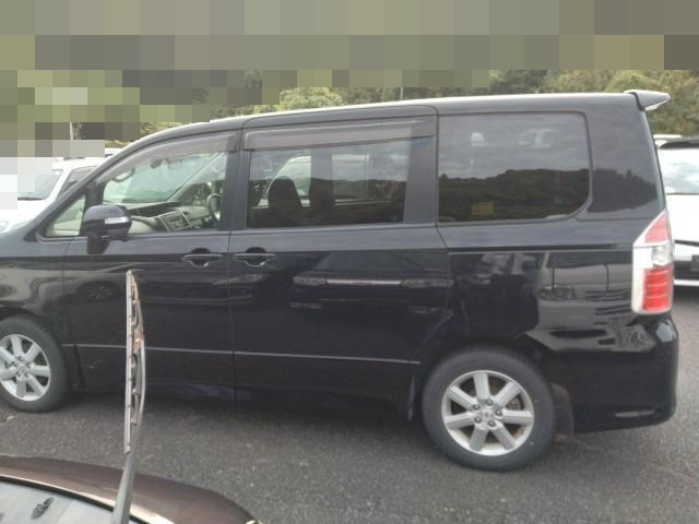 925 TOYOTA NOHA S 2008 / Mileage 146604Km DIRECT SHIPMENT FROM TOYOTA DEALER IN JAPAN