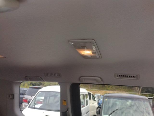 925 TOYOTA NOHA S 2008 / Mileage 146604Km DIRECT SHIPMENT FROM TOYOTA DEALER IN JAPAN