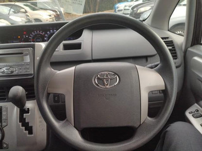 925 TOYOTA NOHA S 2008 / Mileage 146604Km DIRECT SHIPMENT FROM TOYOTA DEALER IN JAPAN