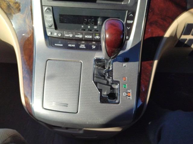 943.TOYOTA ALPHARD 240G 2014 / Mileage 114118Km DIRECT SHIPMENT FROM TOYOTA DEALER IN JAPAN