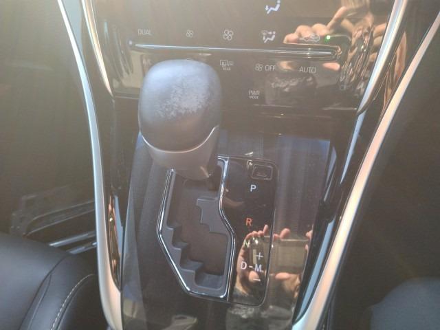 947 TOYOTA HARRIER PREMIUM 2018 / Mileage 113215Km DIRECT SHIPMENT FROM TOYOTA DEALER IN JAPAN