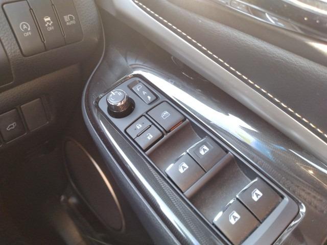 947 TOYOTA HARRIER PREMIUM 2018 / Mileage 113215Km DIRECT SHIPMENT FROM TOYOTA DEALER IN JAPAN