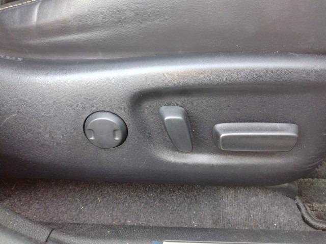 947 TOYOTA HARRIER PREMIUM 2018 / Mileage 113215Km DIRECT SHIPMENT FROM TOYOTA DEALER IN JAPAN