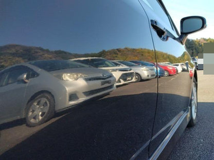 944. TOYOTA RACTIS S 2013 / Mileage 58725Km DIRECT SHIPMENT FROM TOYOTA DEALER IN JAPAN