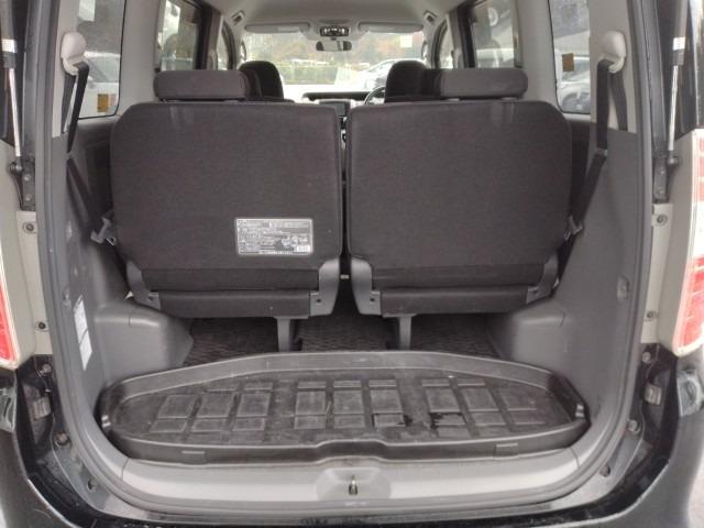 959.TOYOTA	NOAH Si 2009 / Milage: 176,471	Km DIRECT SHIPMENT FROM TOYOTA DEALER IN JAPAN