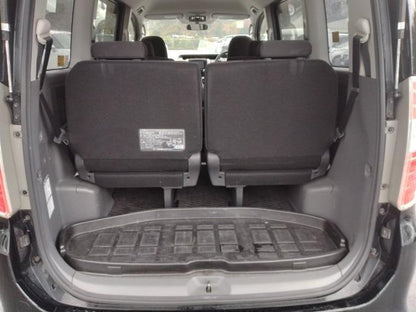 959.TOYOTA	NOAH Si 2009 / Milage: 176,471	Km DIRECT SHIPMENT FROM TOYOTA DEALER IN JAPAN