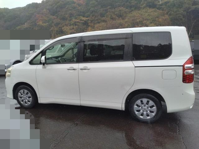 958. TOYOTA	NOAH X G EDITION 2012/ Milage: 105,549 Km DIRECT SHIPMENT FROM TOYOTA DEALER IN JAPAN