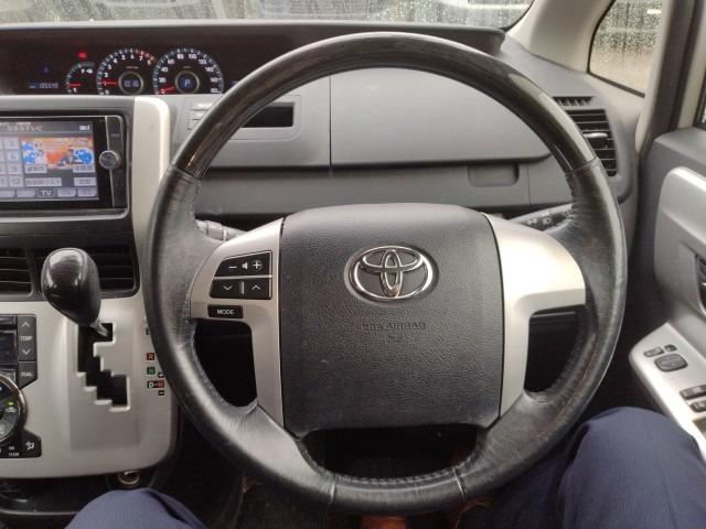 958. TOYOTA	NOAH X G EDITION 2012/ Milage: 105,549 Km DIRECT SHIPMENT FROM TOYOTA DEALER IN JAPAN