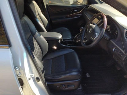 987. TOYOTA	HARRIER PREMIUM 2017 /Milage: 104,713km