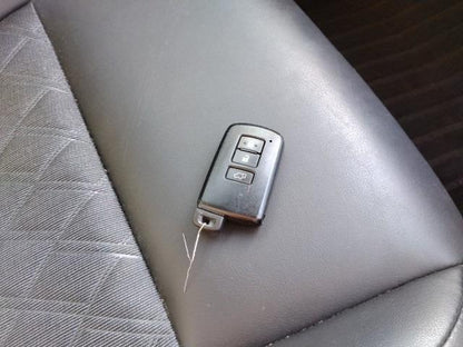 987. TOYOTA	HARRIER PREMIUM 2017 /Milage: 104,713km