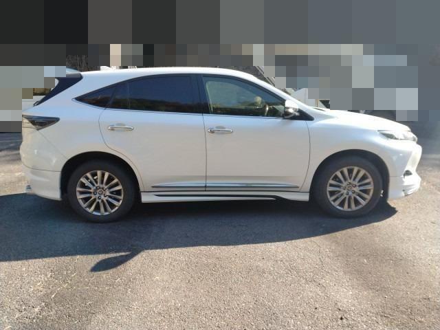 987. TOYOTA	HARRIER PREMIUM 2017 /Milage: 104,713km