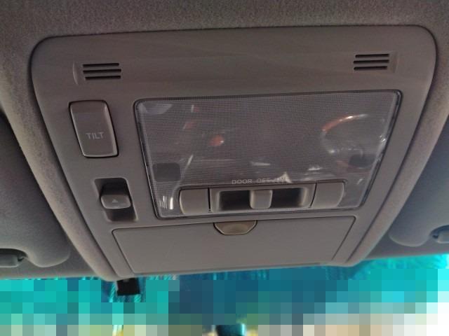 995	TOYOTA	HARRIER 240G PREMIUM L PACKAGE 2009 / Milage: 125,801Km