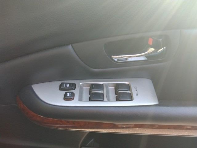 995	TOYOTA	HARRIER 240G PREMIUM L PACKAGE 2009 / Milage: 125,801Km