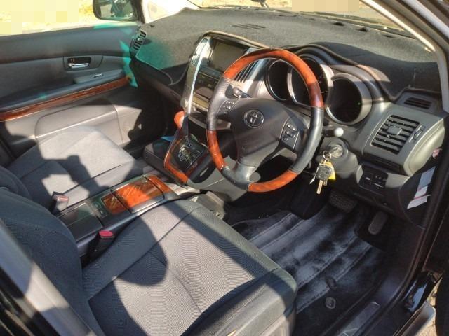 995	TOYOTA	HARRIER 240G PREMIUM L PACKAGE 2009 / Milage: 125,801Km