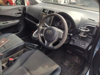 1020. TOYOTA RACTIS	G 2011  /	Milage: 142,186 km