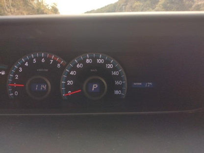 1018. TOYOTA NOAH X G EDITION 2013 /Milage: 175,720 Km