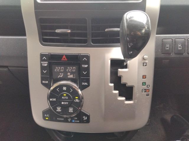1018. TOYOTA NOAH X G EDITION 2013 /Milage: 175,720 Km