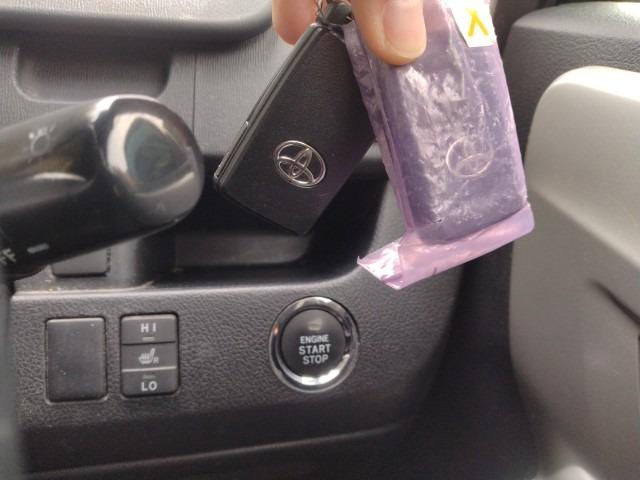 1018. TOYOTA NOAH X G EDITION 2013 /Milage: 175,720 Km