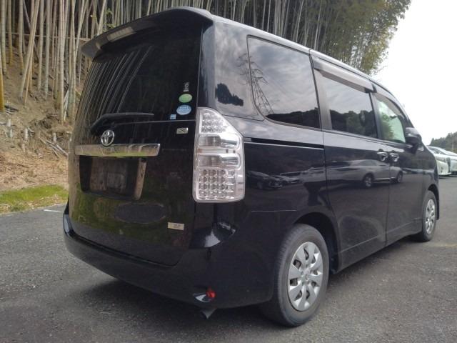 1018. TOYOTA NOAH X G EDITION 2013 /Milage: 175,720 Km