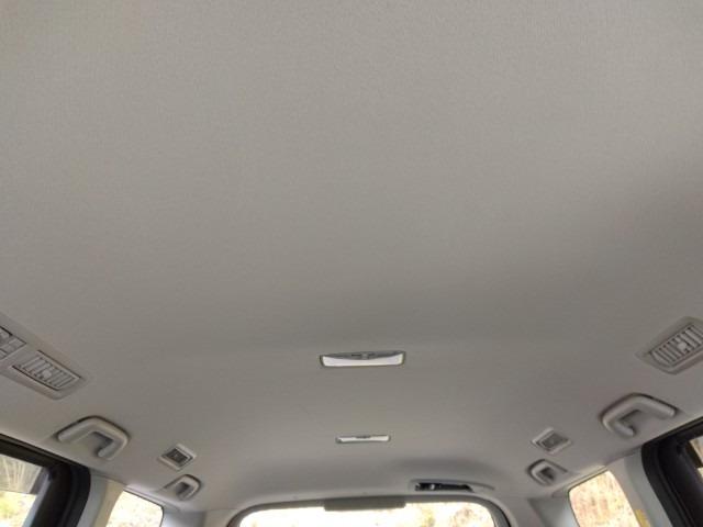 1018. TOYOTA NOAH X G EDITION 2013 /Milage: 175,720 Km