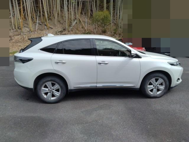 1017. TOYOTA HARRIER ELEGANCE 2015 / Milage: 102,704Km